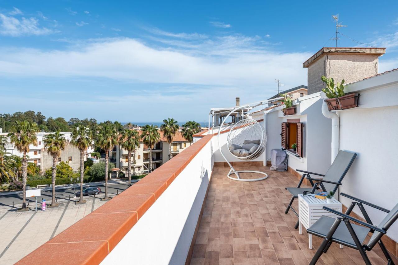 Naxos Charming Penthouse With Swimming Pool X6 Apartment Giardini Naxos Luaran gambar